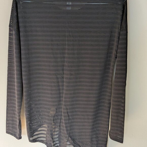Lululemon Tie Your Practice Long Sleeve *Stripe Sz 6 - Picture 3 of 3
